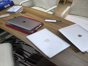 Laptops & Accessories